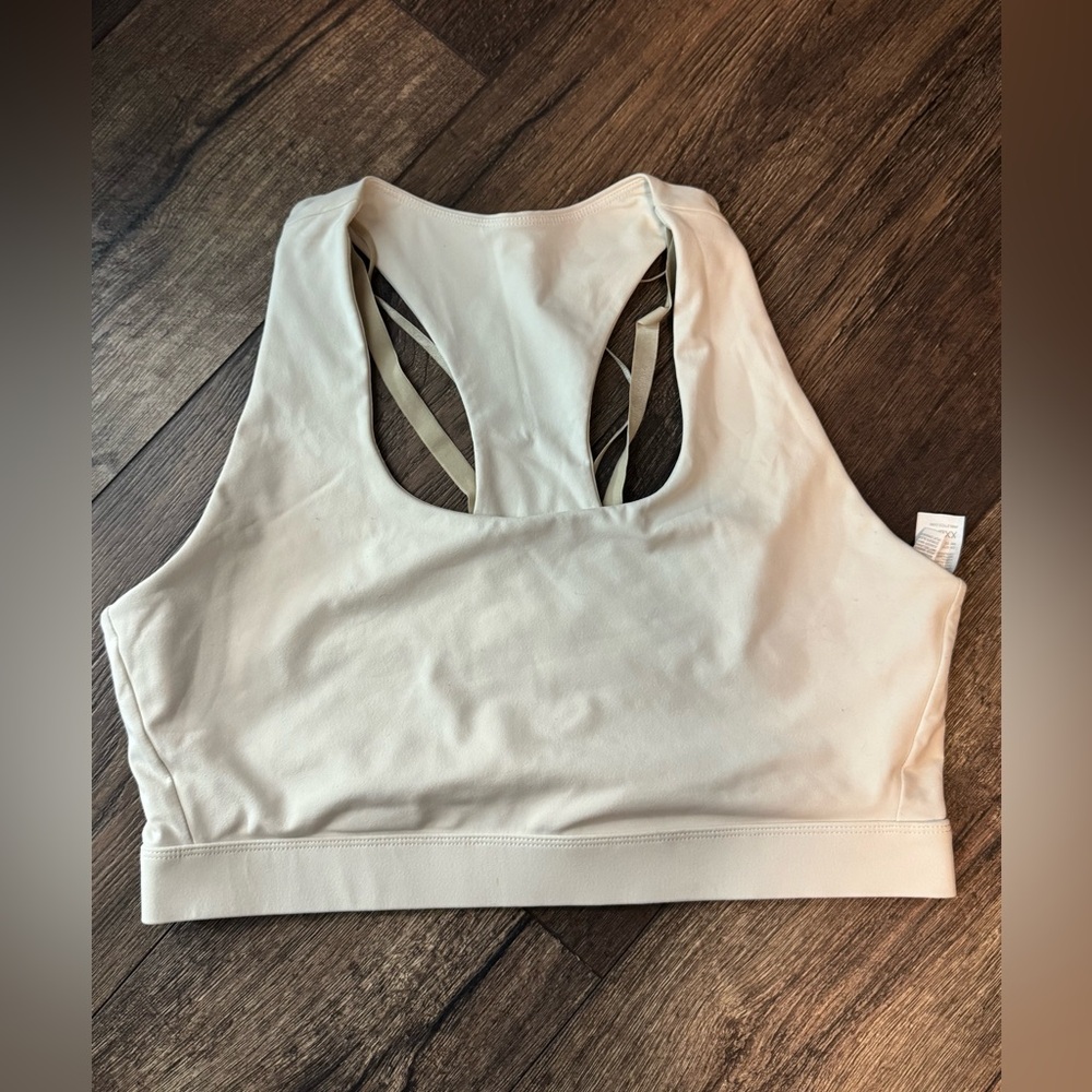 Fabletics sports bra